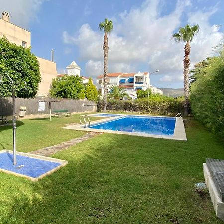 דירות אל קאמפיו Bungalow Playa מראה חיצוני תמונה