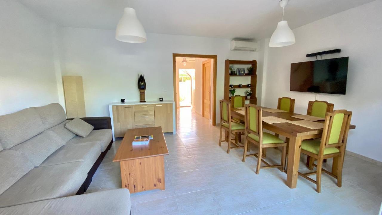 דירות אל קאמפיו Bungalow Playa מראה חיצוני תמונה