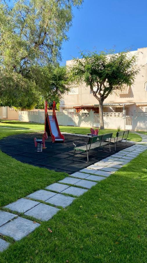 דירות אל קאמפיו Bungalow Playa מראה חיצוני תמונה