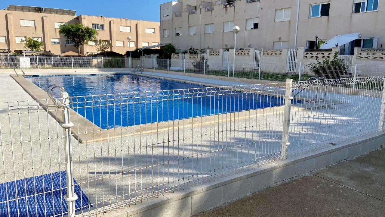 דירות אל קאמפיו Bungalow Playa מראה חיצוני תמונה